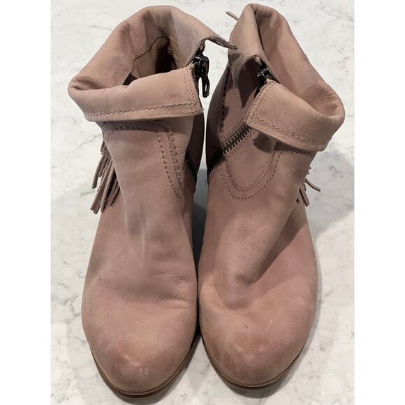 Sam Edelman Women’s Louie Suede Barn Fringe Side Zip Ankle Boots Size 8.5 Cream - Picture 3 of 5